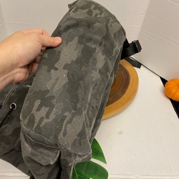 Koala Kansas Camo Canvas Backpack - Picture 5 of 12